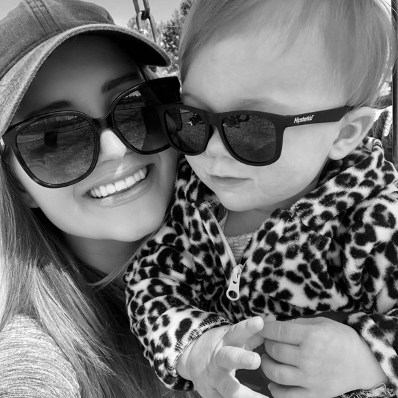 Meet your Posher, Elin - Picture 9 of 11